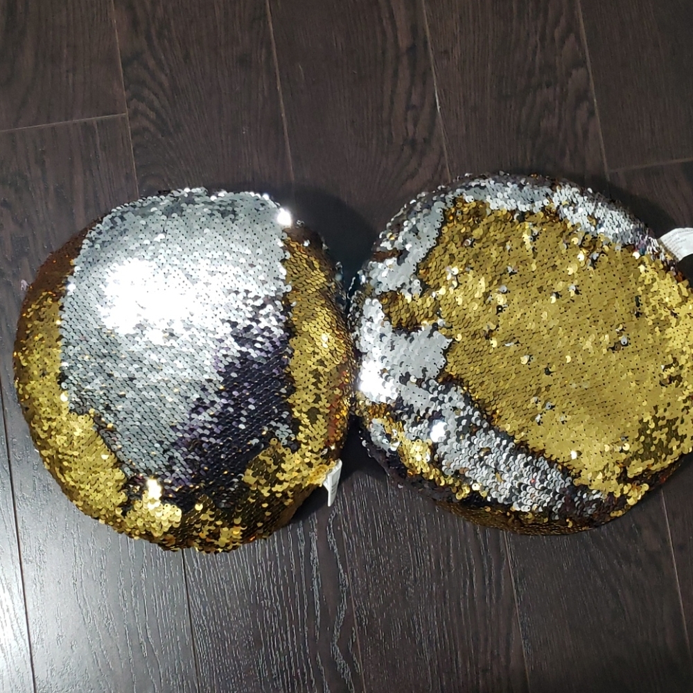 Flip sequence pillows - Picture 2 of 2